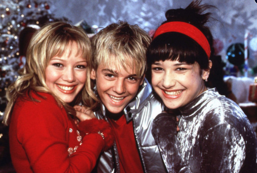 “Unwrapping the Y2K Christmas: A Holiday Time Capsule for 90s Kids”